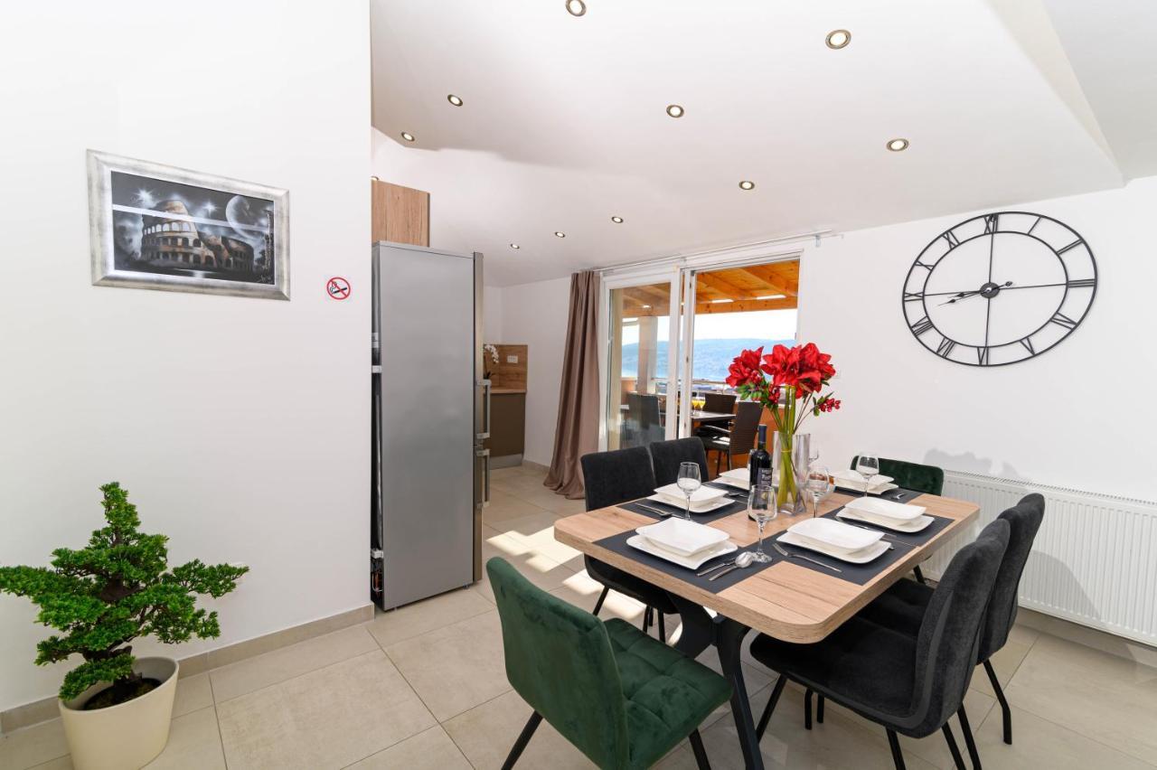 Loni Apartment